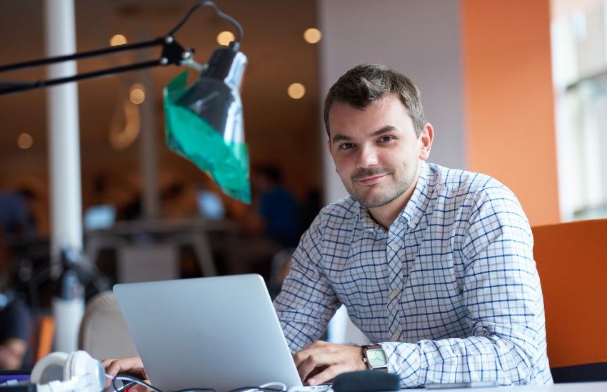 ¿Por qué el talento está dejando las grandes corporaciones para trabajar en startups?